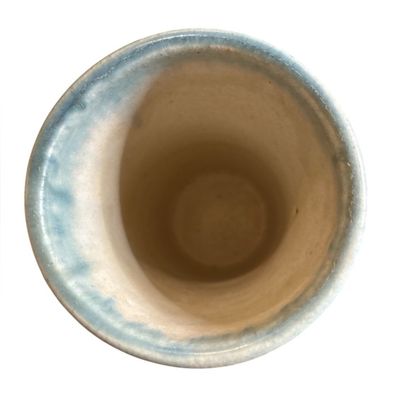 Jan Schachter organic ceramic pottery Vase w/blue&green earth drip Cream Glaze - Picture 4 of 6